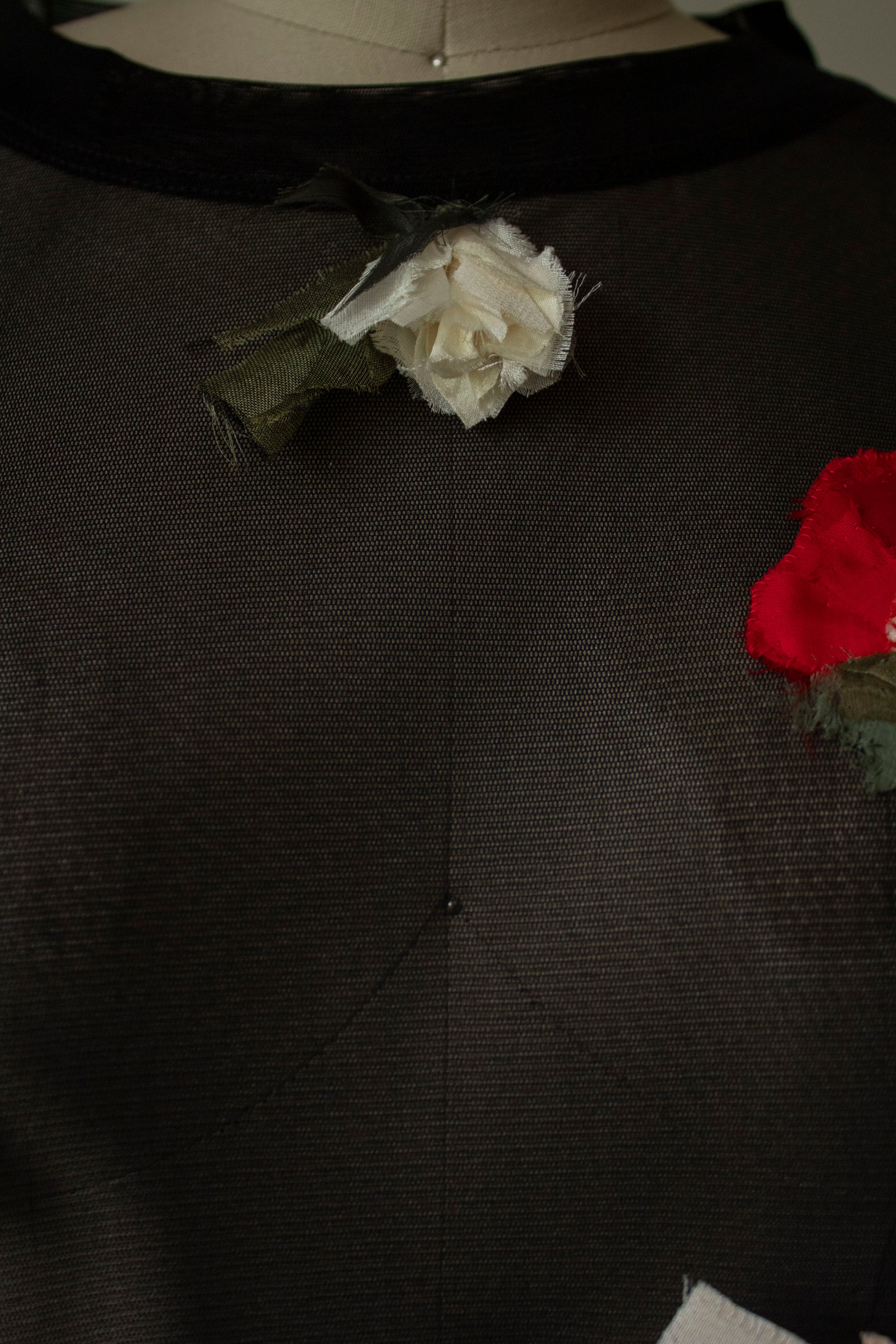 N° 249 sheer mesh multi-pressed flower t-shirt - S