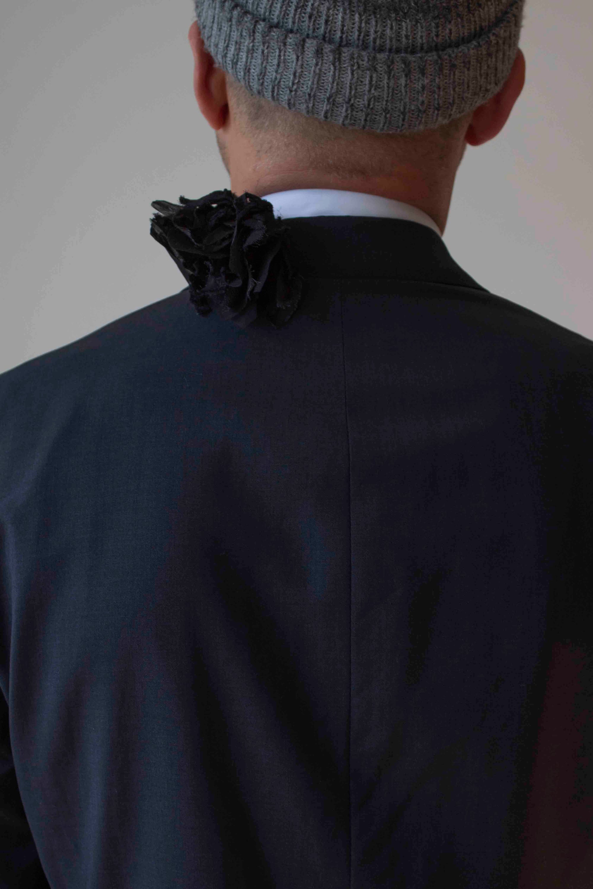 N° 49 crushed blooms accessory - sumi black - M