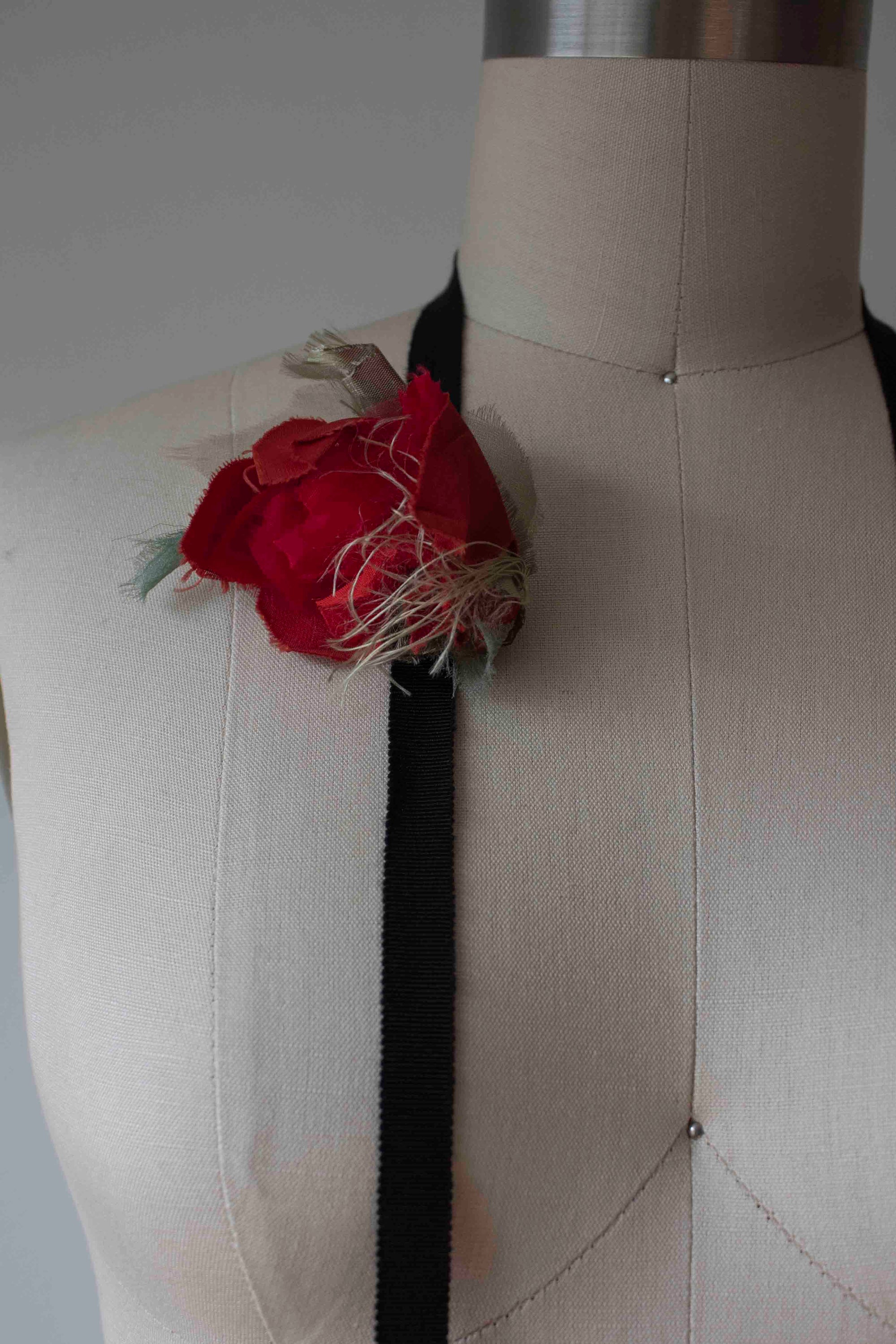 N° 49 crushed blooms accessory - ume red - S