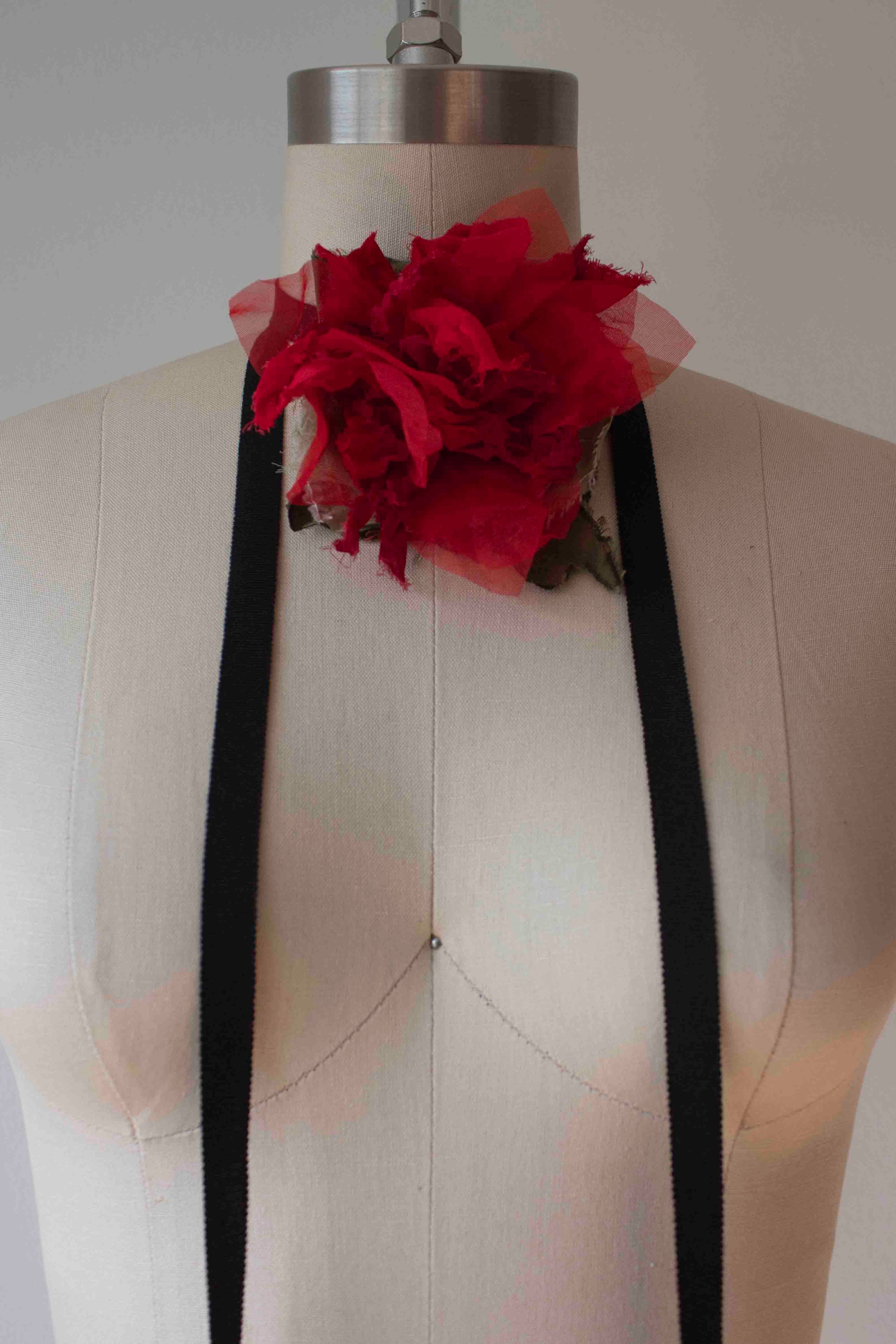 N° 44 crushed bloom wraparound accessory - ume red - M