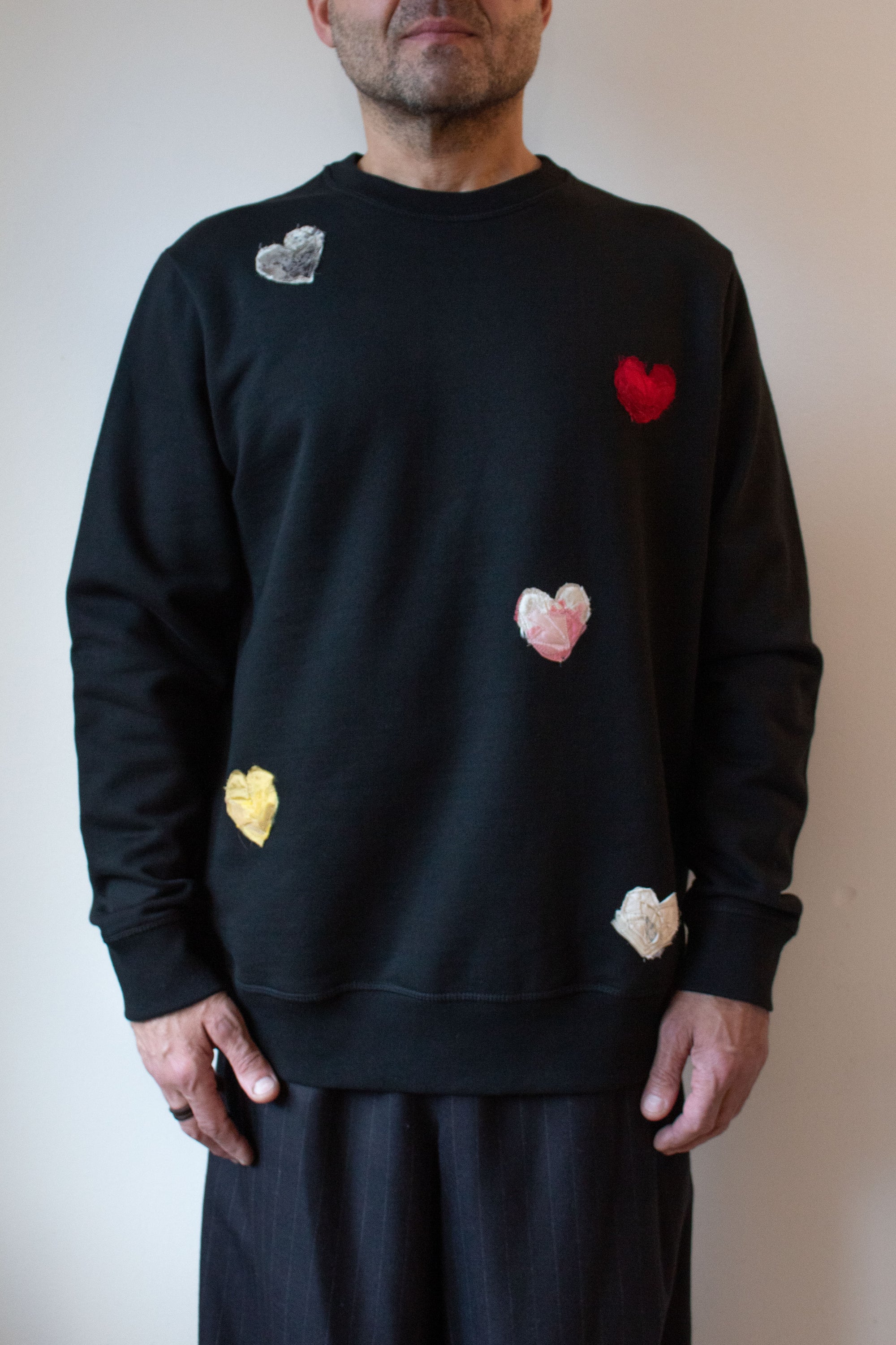 N° 356 pressed heart heavyweight brushed sweatshirt - sumi black