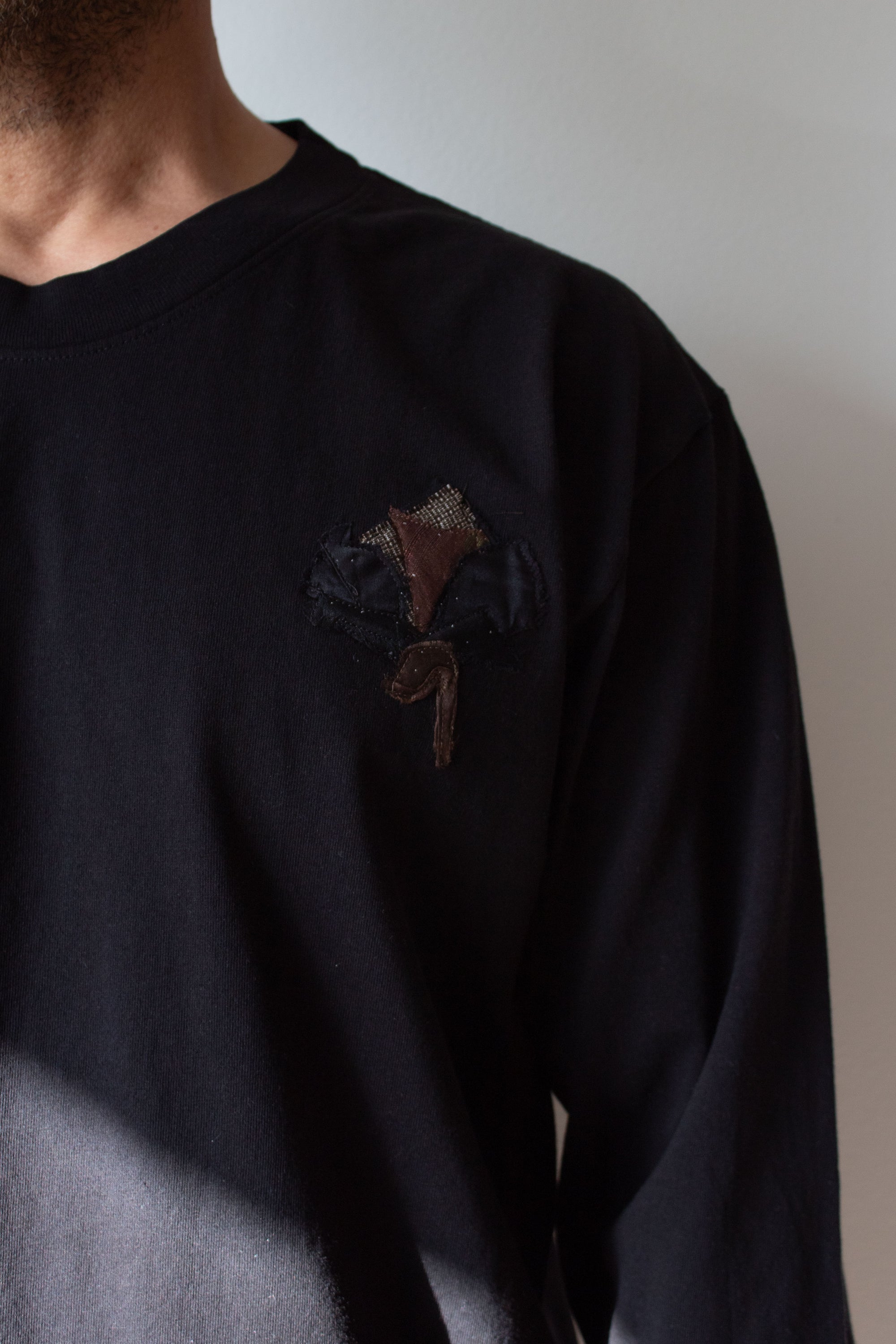 N° 355 pressed flower long sleeve T-shirt - sumi black