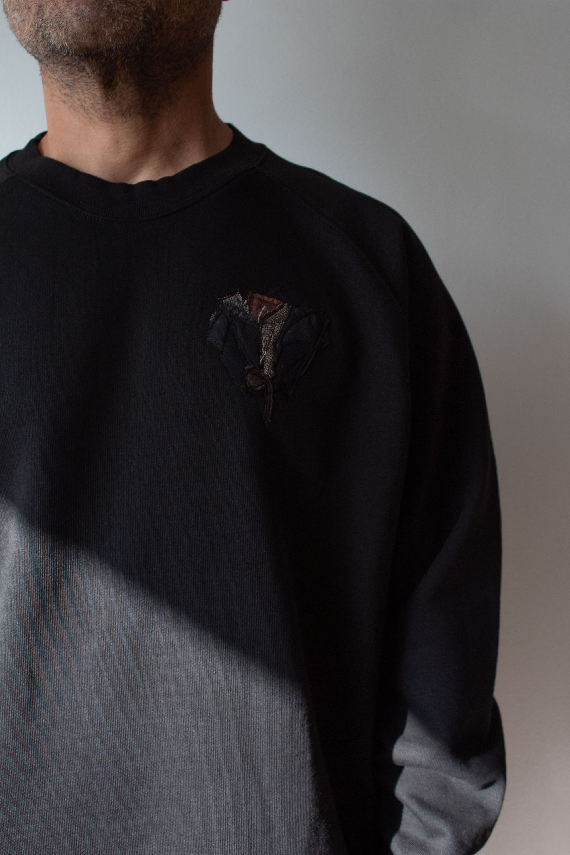 N° 356 pressed flower heavyweight sweatshirt - sumi black/choco brown
