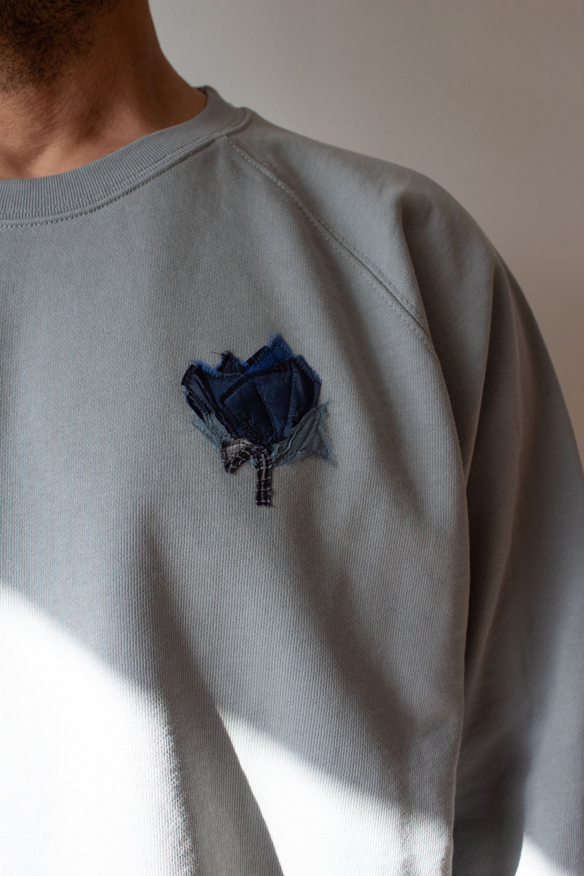 N° 356 pressed flower heavyweight sweatshirt - mizu blue