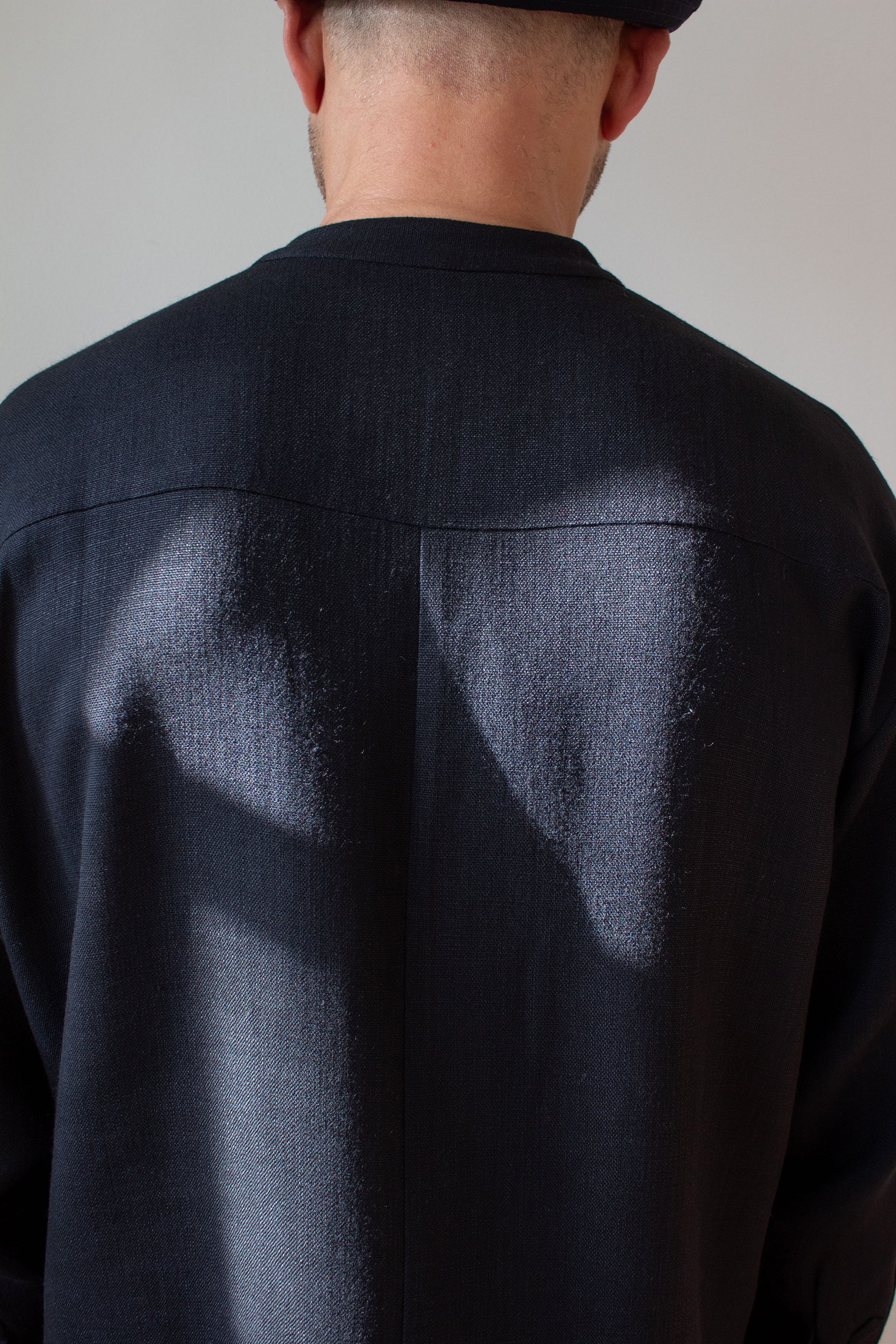 N° 224  banded collar shirt - sumi black/nasu purple