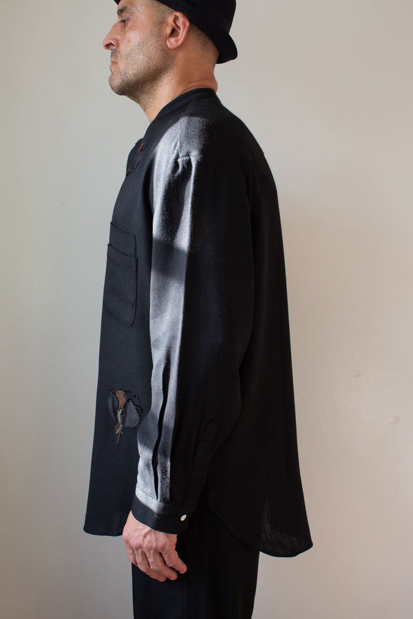 N° 224  banded collar shirt - sumi black/ume red