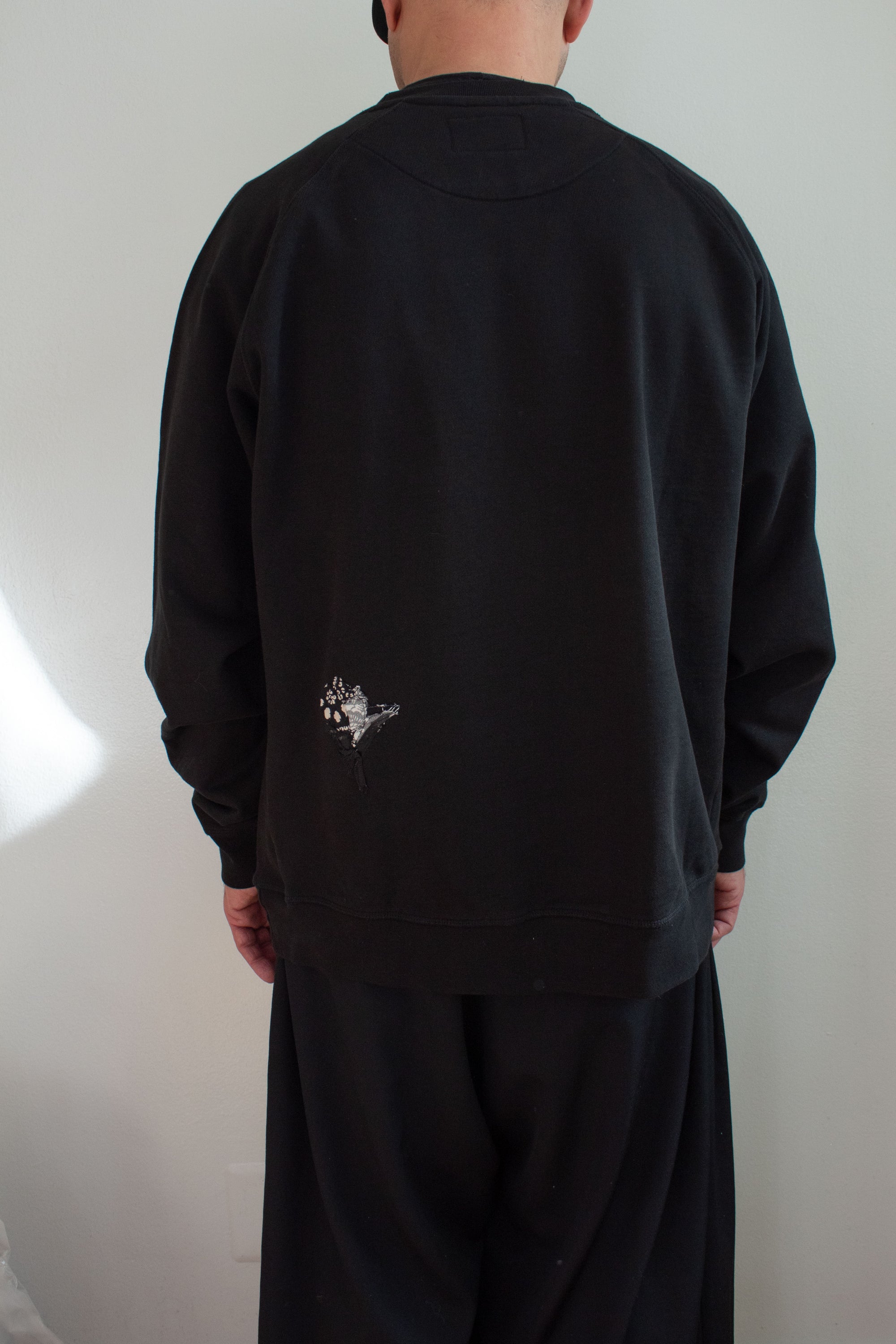 N° 356 multi pressed flower heavyweight sweatshirt - sumi black/yuki white