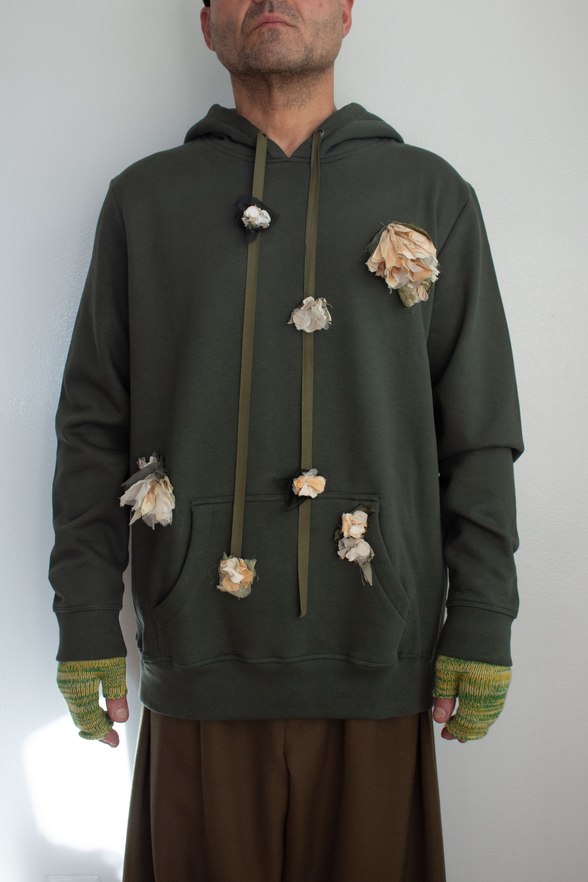 N° 306 multi crushed blooms heavyweight brushed hoodie - chitose green