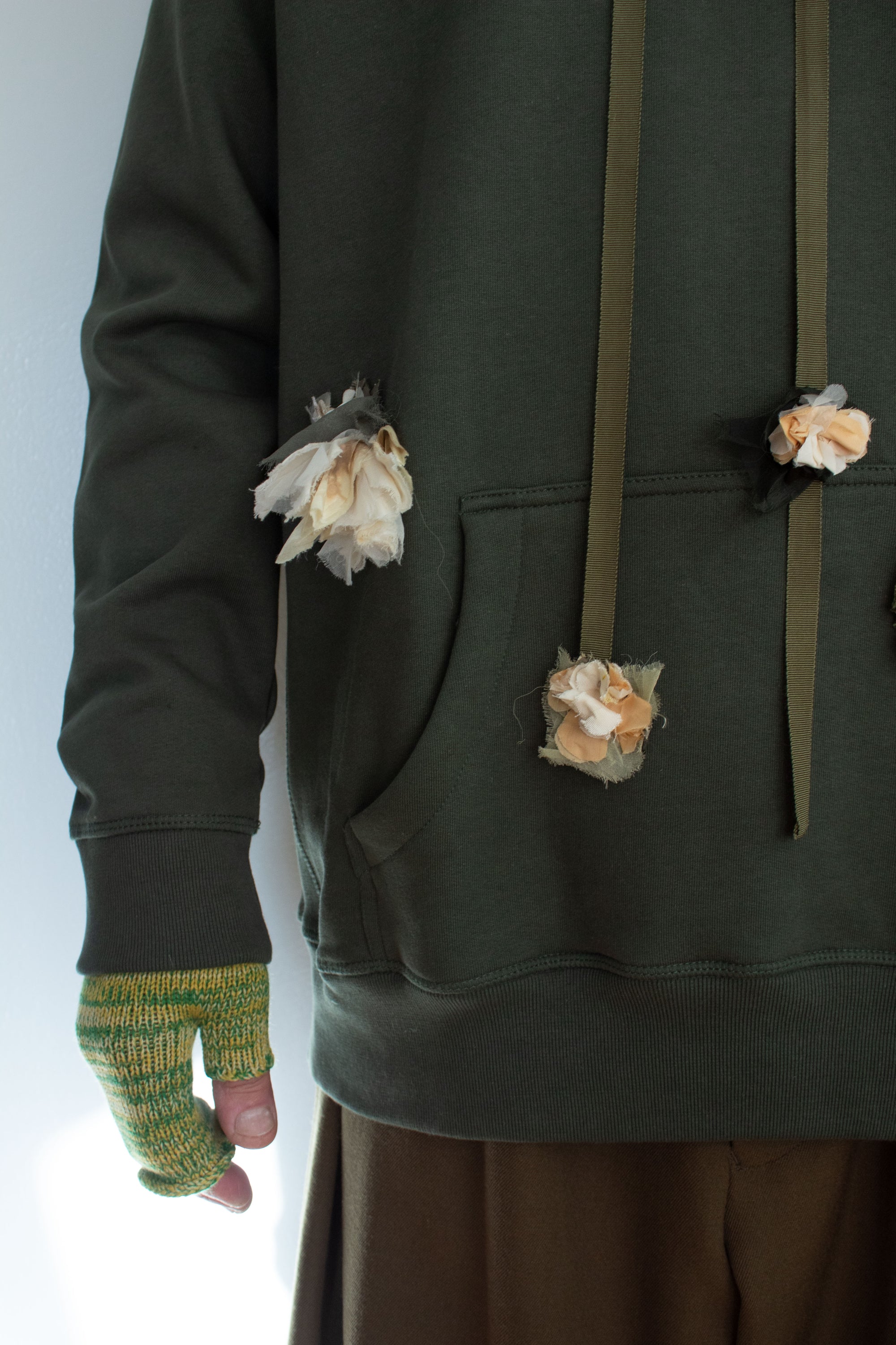 N° 306 multi crushed blooms heavyweight brushed hoodie - chitose green
