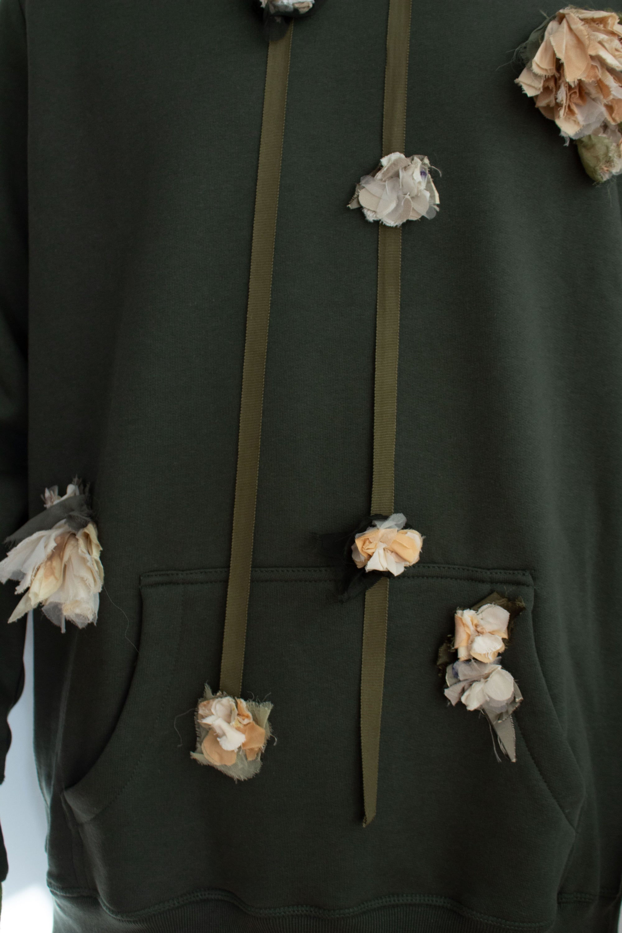 N° 306 multi crushed blooms heavyweight brushed hoodie - chitose green