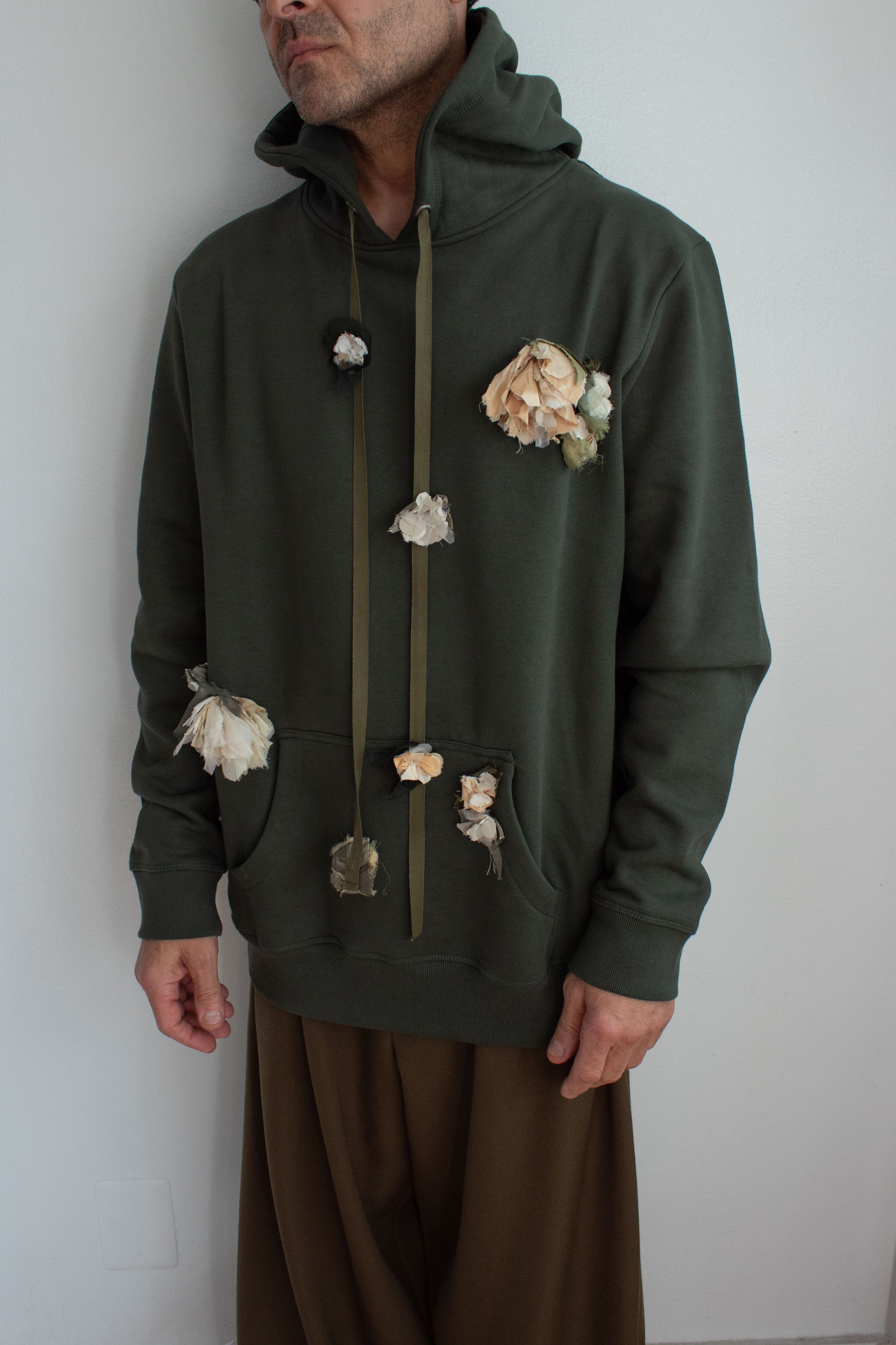 N° 306 multi crushed blooms heavyweight brushed hoodie - chitose green