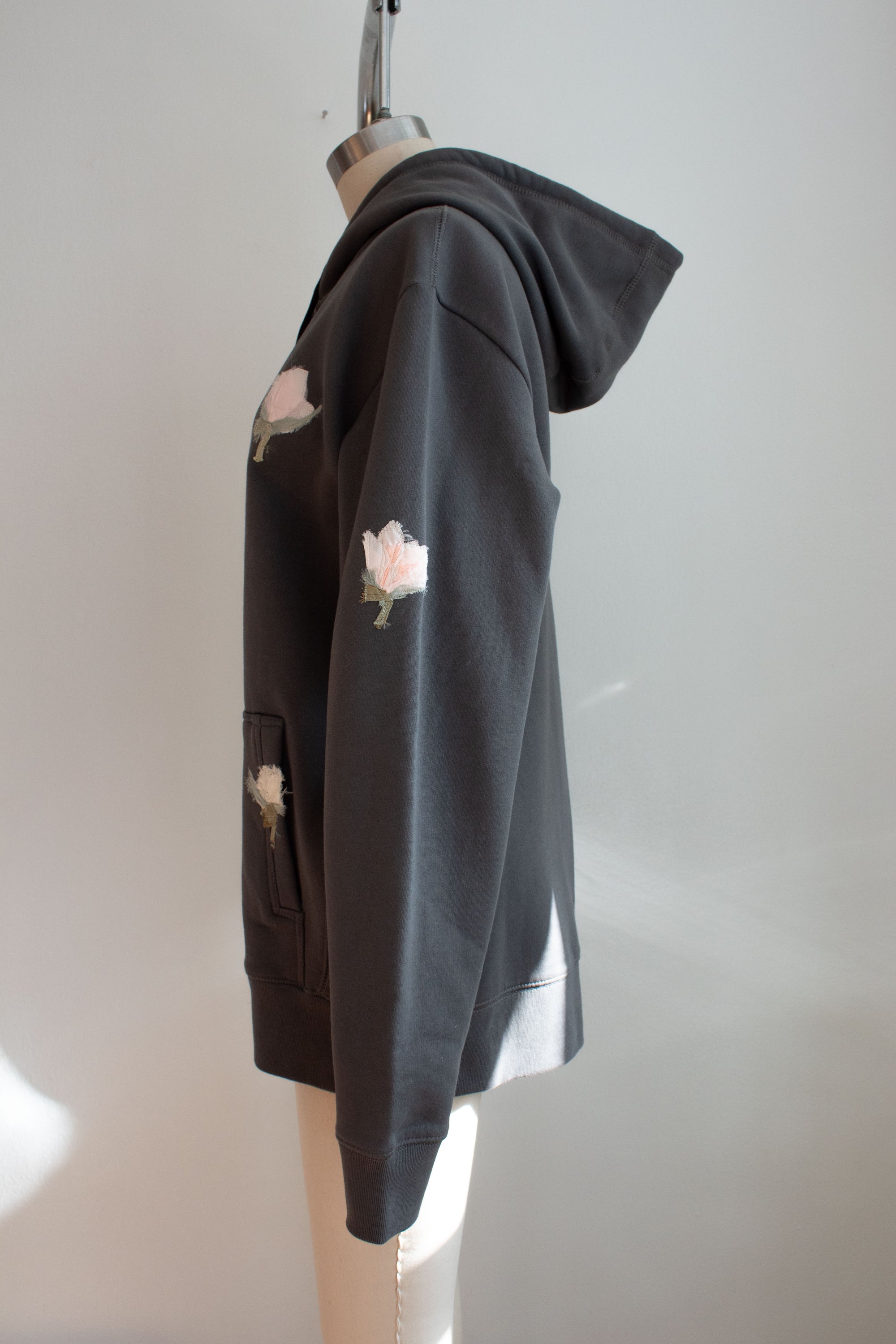 N° 306 multi pressed flower heavyweight brushed zip hoodie - serow grey