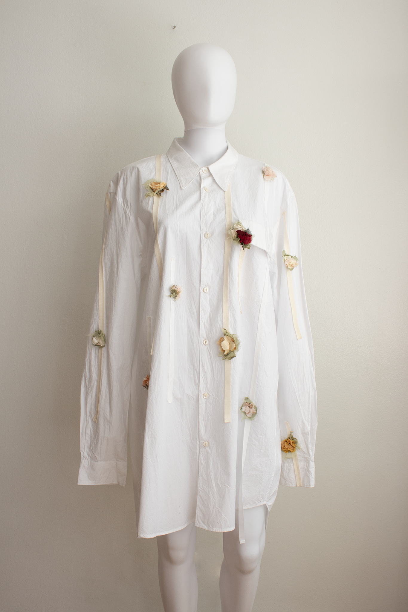 N° 265 dripping handmade crushed blooms - yuki white - L