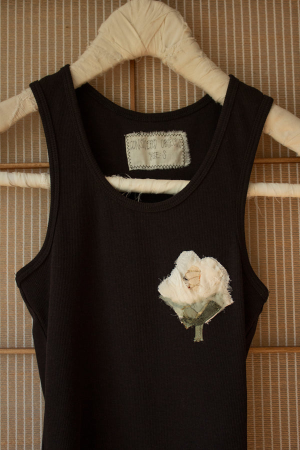 N° 354 womens fitted pressed flower rib tank - sumi black/yuki white (made to order)