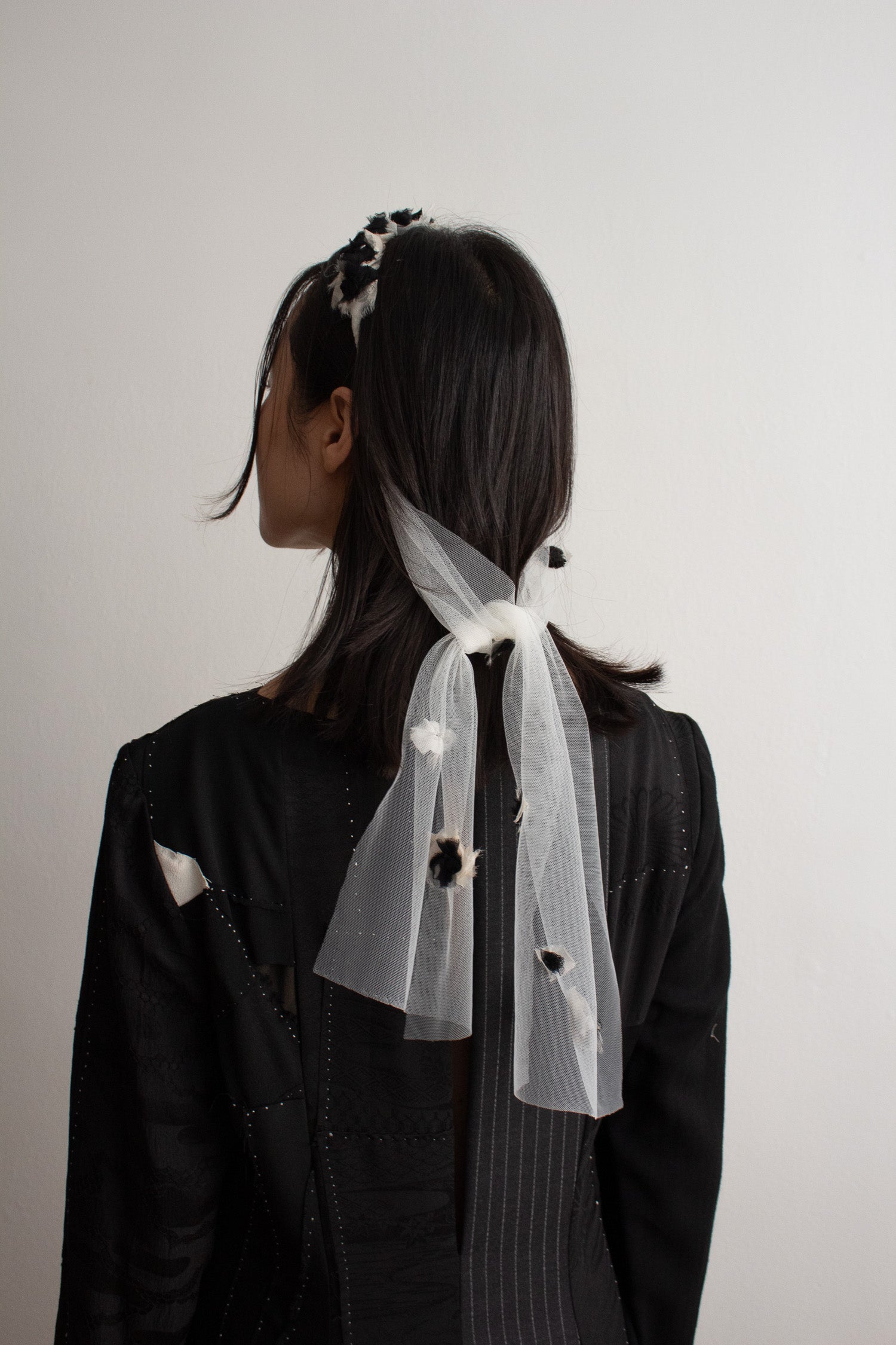 N° 91 crushed blooms headscarf- yuki white
